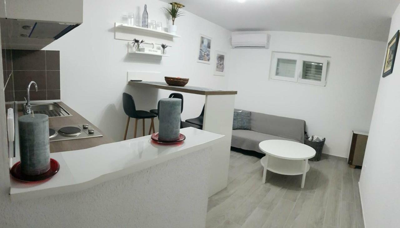 Anamarija Apartment كورتْشولا المظهر الخارجي الصورة
