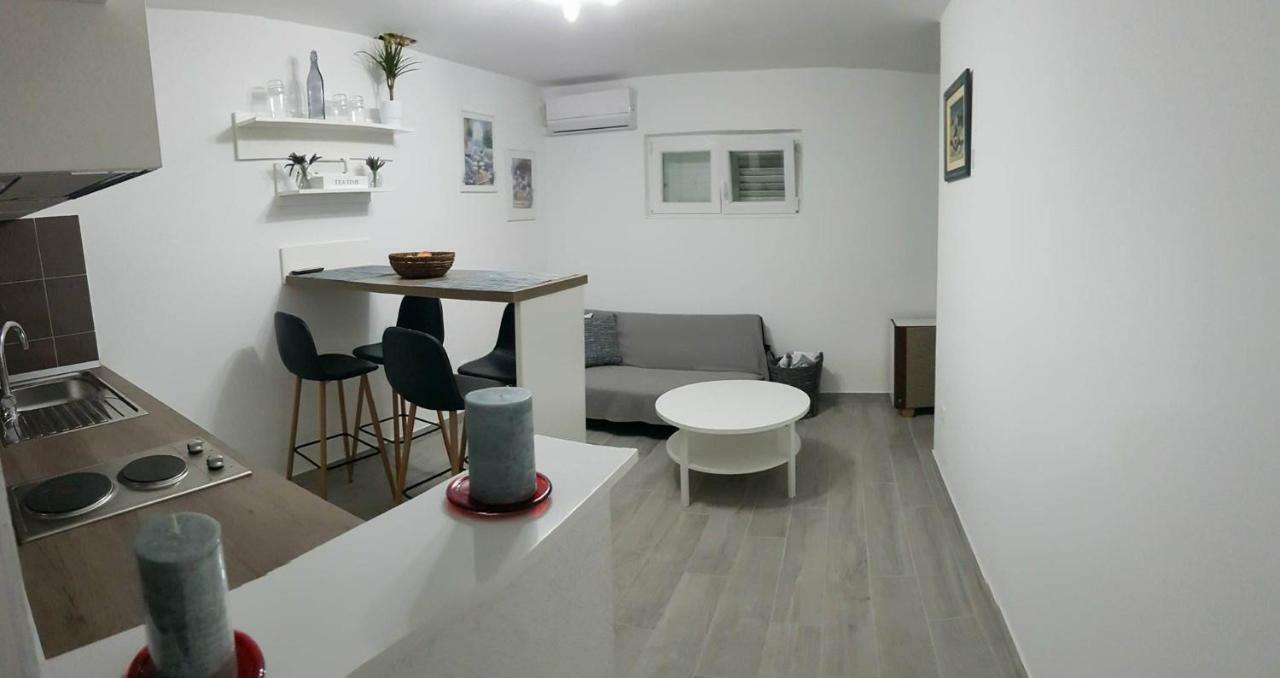 Anamarija Apartment كورتْشولا المظهر الخارجي الصورة